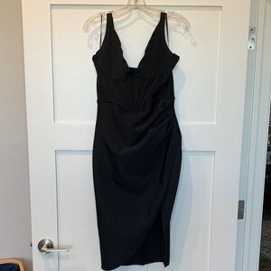 Black Sleeveless V-Neck Bodycon Dress